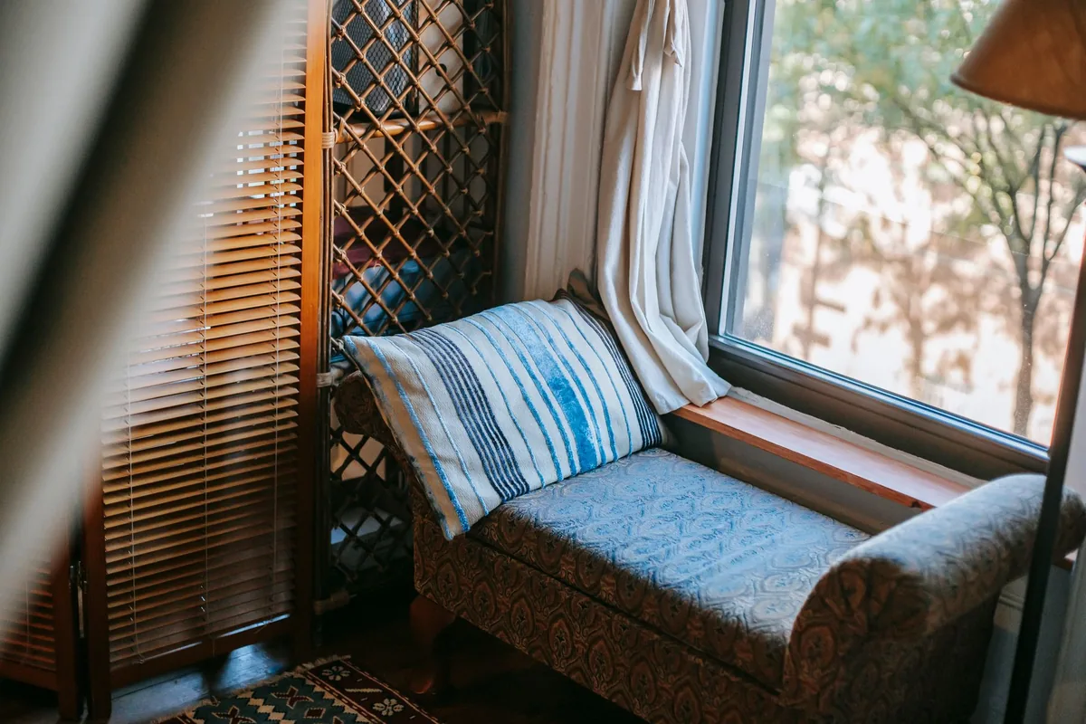 Schema therapy — a calm, everyday scene